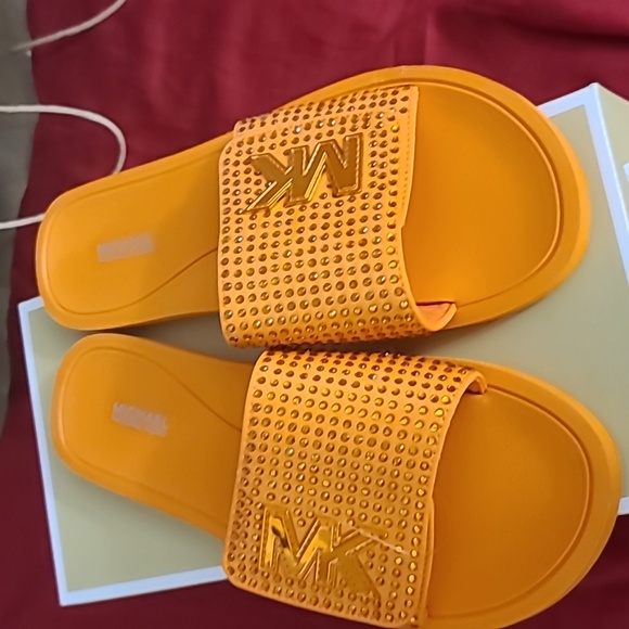 Slide - Picture 2 of 3